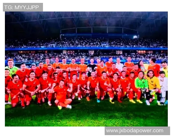 足球明星们的舞蹈挑战赛精彩瞬间大汇总，尽显球场外的风采与魅力